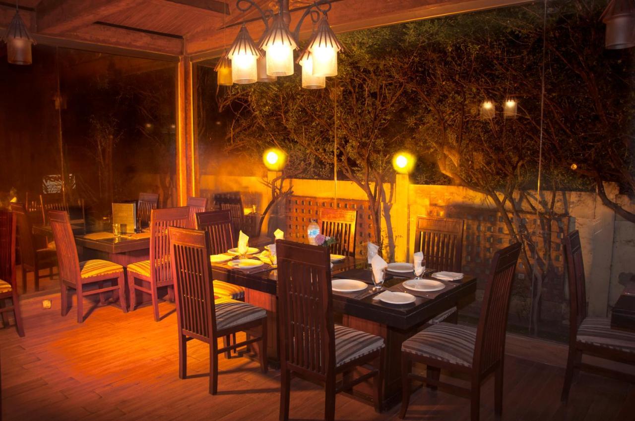 Royal Elegance Hotel Lahor Dış mekan fotoğraf