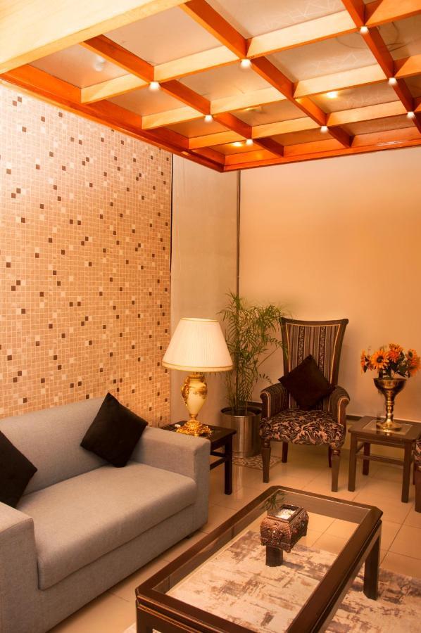 Royal Elegance Hotel Lahor Dış mekan fotoğraf