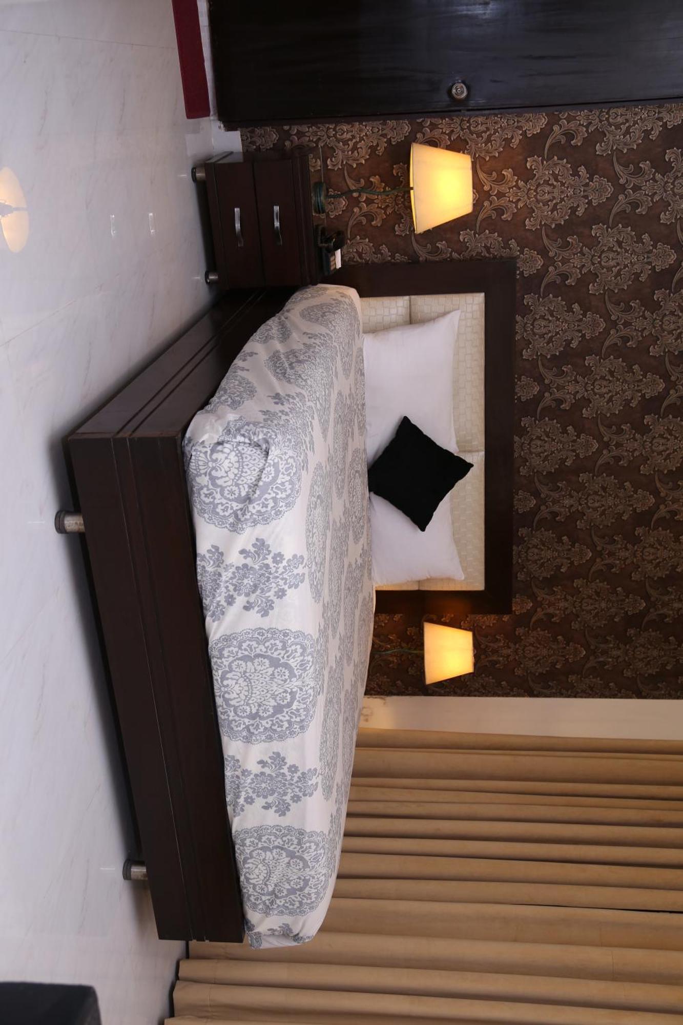 Royal Elegance Hotel Lahor Dış mekan fotoğraf