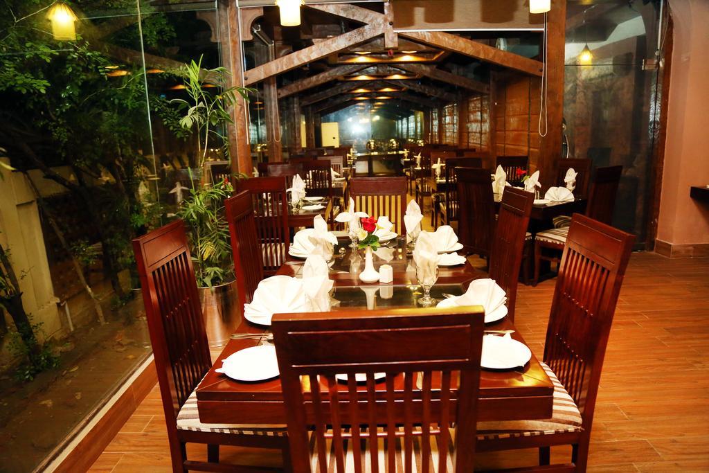 Royal Elegance Hotel Lahor Dış mekan fotoğraf
