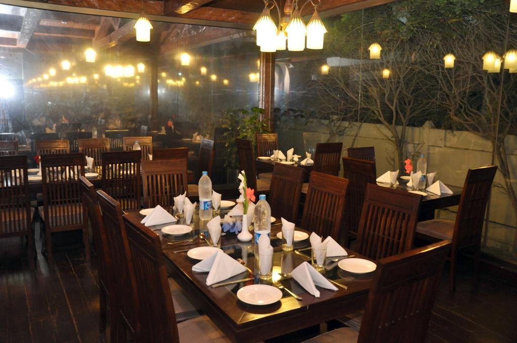 Royal Elegance Hotel Lahor Dış mekan fotoğraf