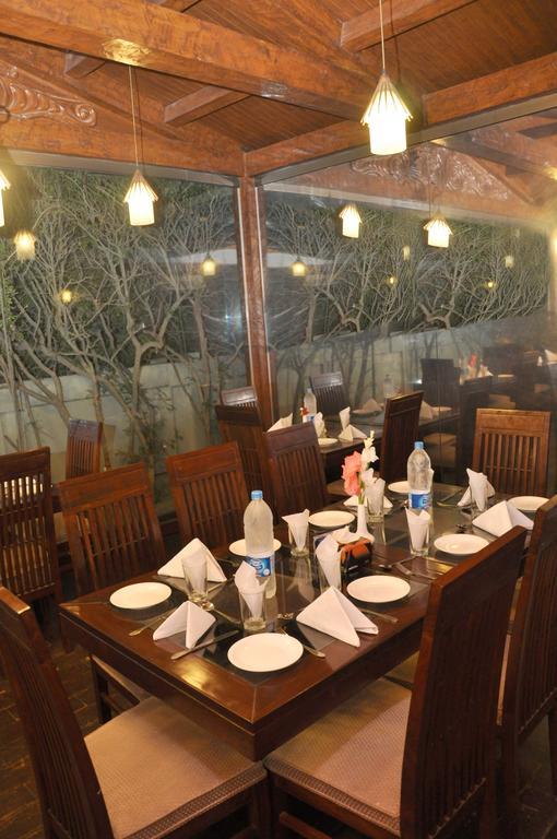 Royal Elegance Hotel Lahor Dış mekan fotoğraf